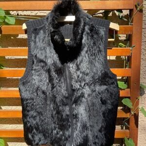 Sutton Studio Fur black Vest (Women's) Small-P